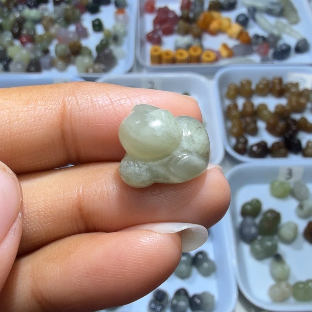 和田玉未镶嵌珠宝奇石