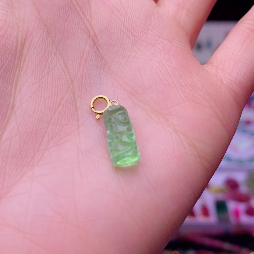 颈饰未镶嵌碧玺龙柱吊坠yy