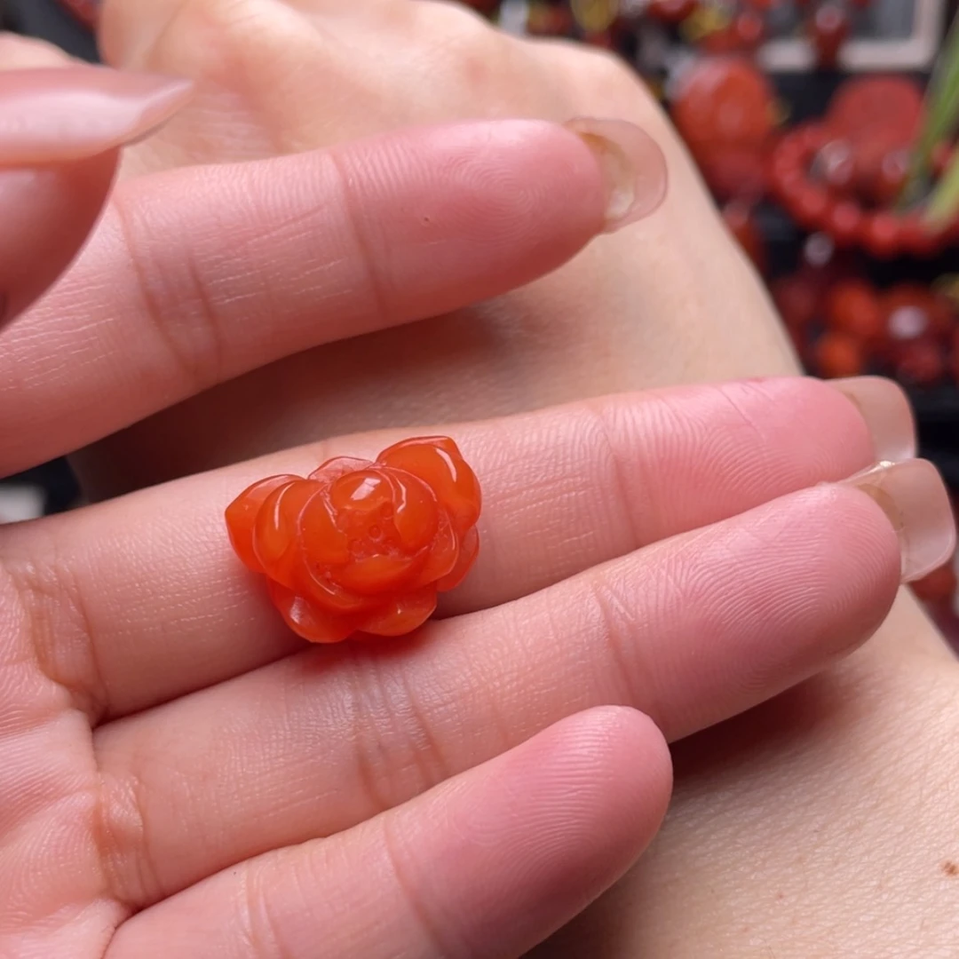 【闪购商品】南红玛瑙莲花未镶嵌天**路