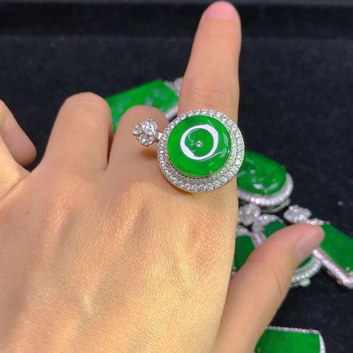 翡翠颈饰银S925镶嵌一个