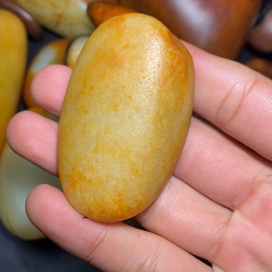 和田玉未镶嵌珠宝奇石