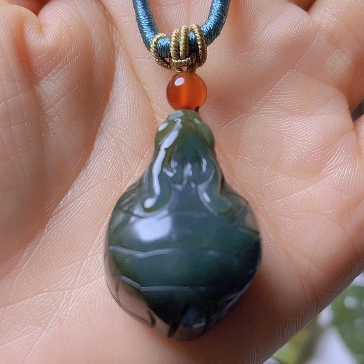 岫岩河磨玉（透闪石质玉）未镶嵌把件