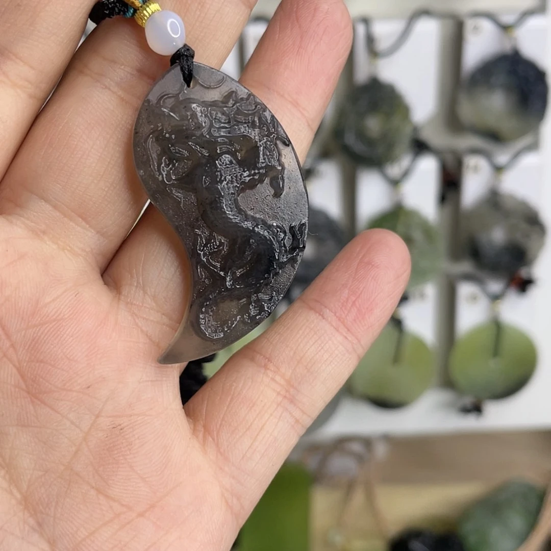 【闪购商品】岫玉颈饰未镶嵌忧****3龙