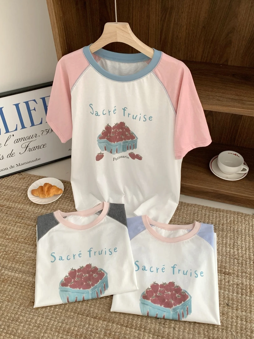 158的小肥 | “短袖草莓“韩版宽松插肩袖卡通圆领上衣