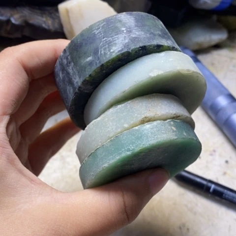 透闪石质玉未镶嵌珠宝半成品