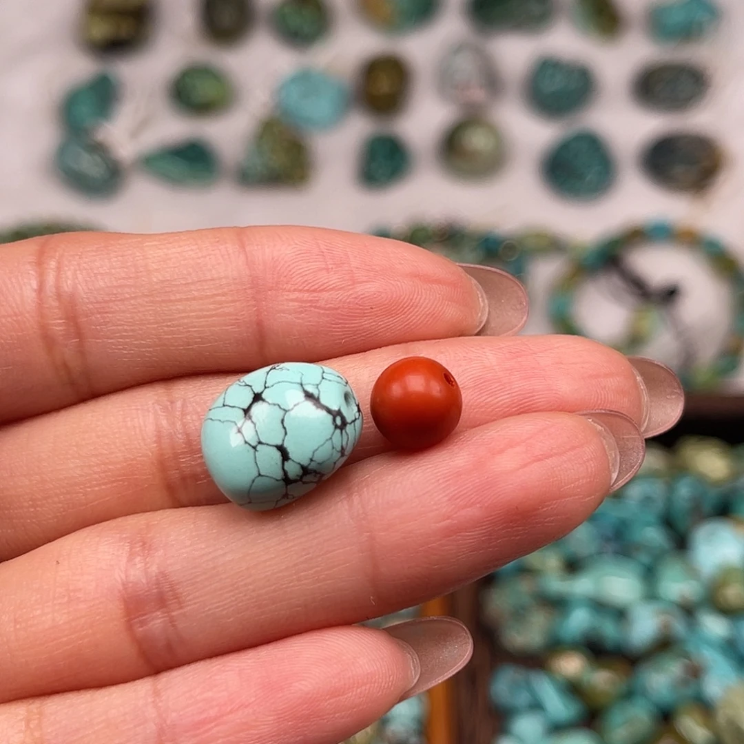 艾***嘉南红玛瑙未镶嵌颈饰