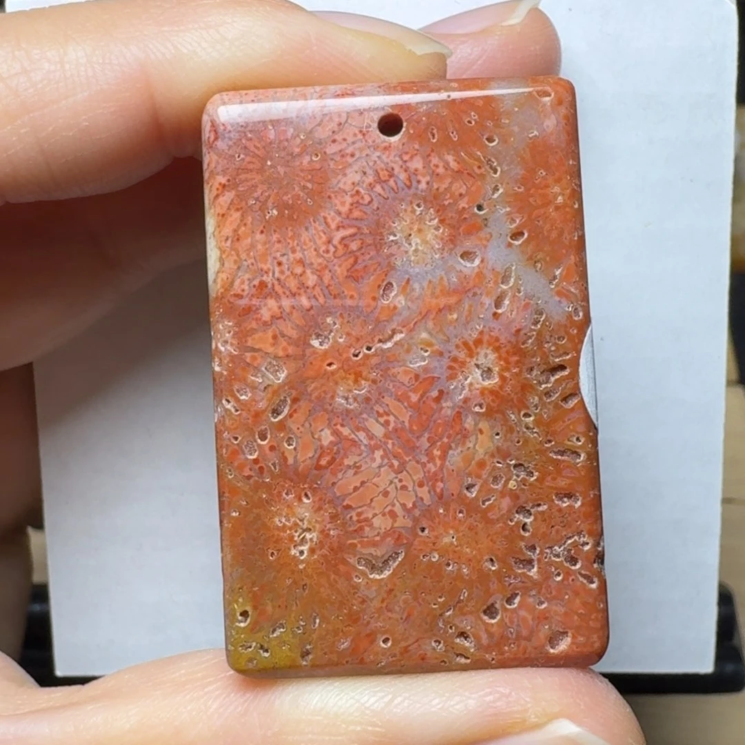 硅化玉红色骨骼花未镶嵌