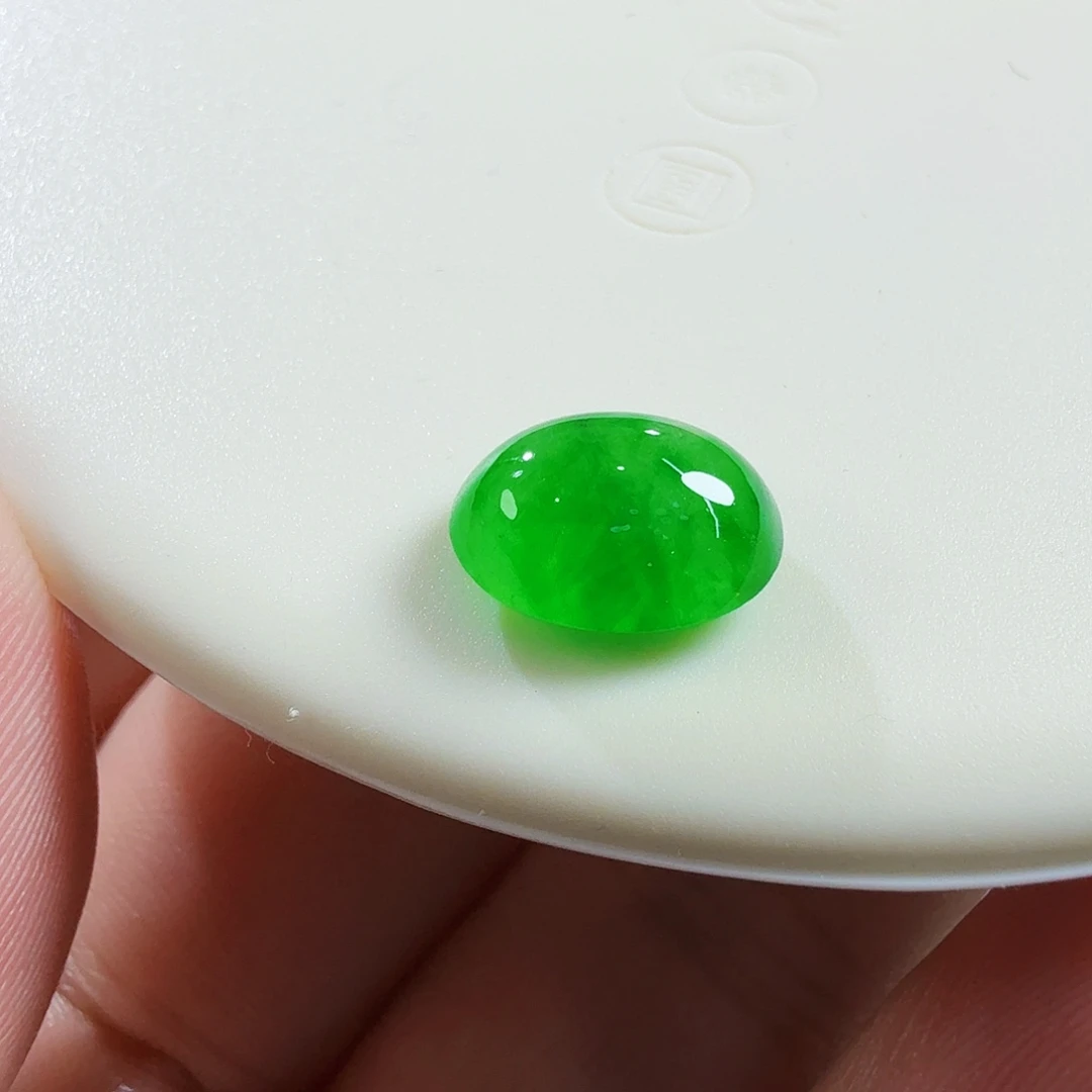 翡翠未镶嵌颈饰裸石