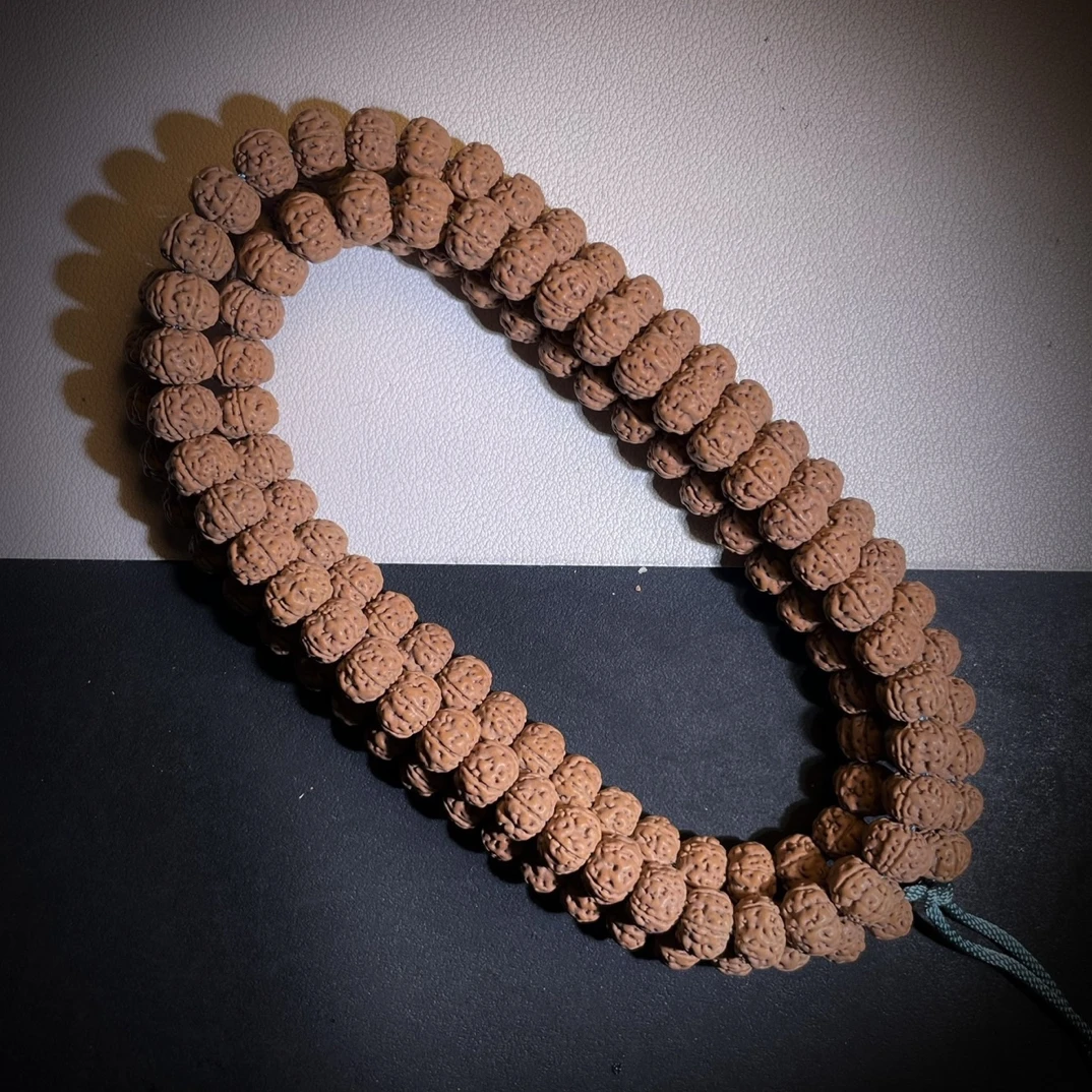 勿利达老树王脖挂精挑细选深度清理红皮密度秒沉毕业级小金刚脖挂