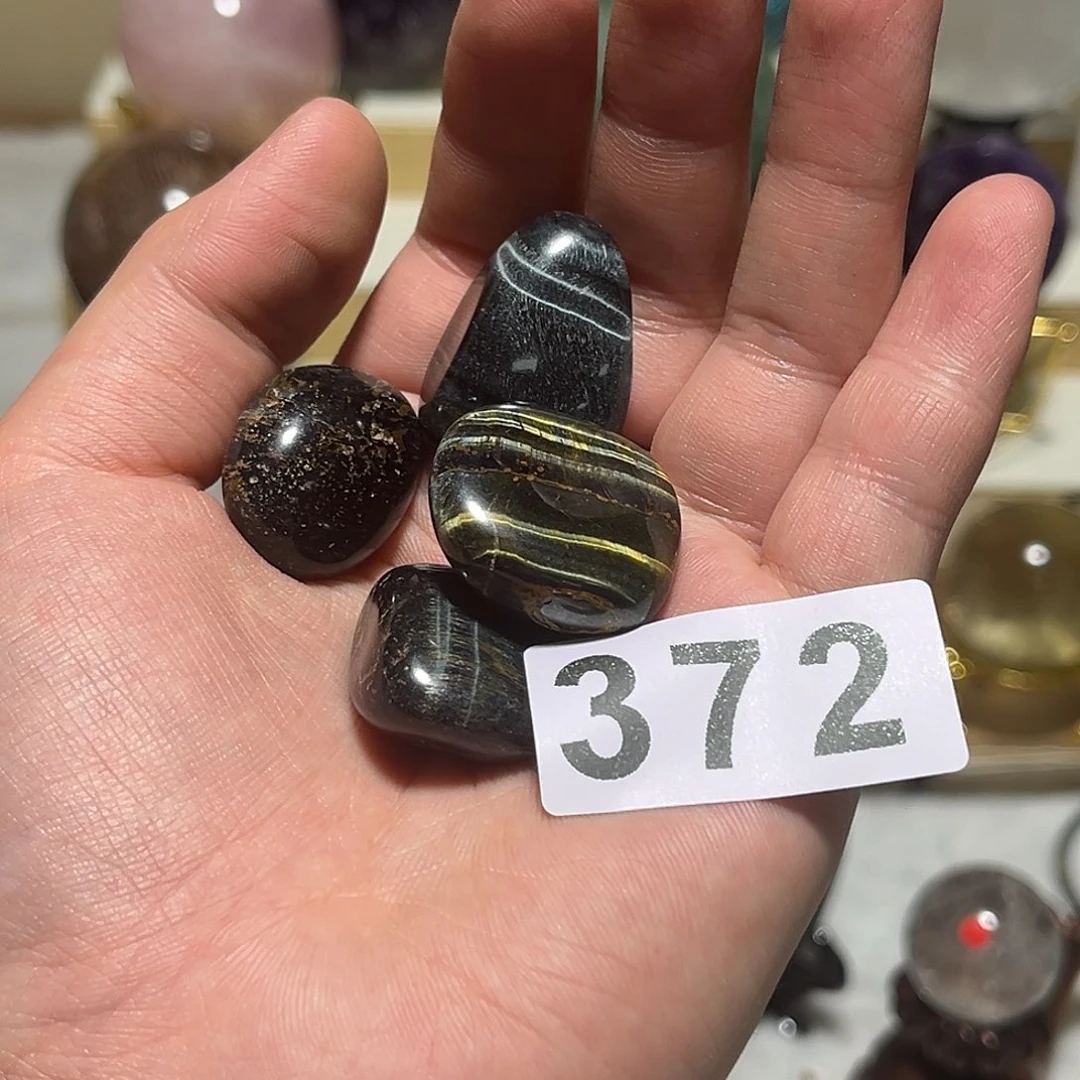 未镶嵌水晶大型摆件（非配饰）