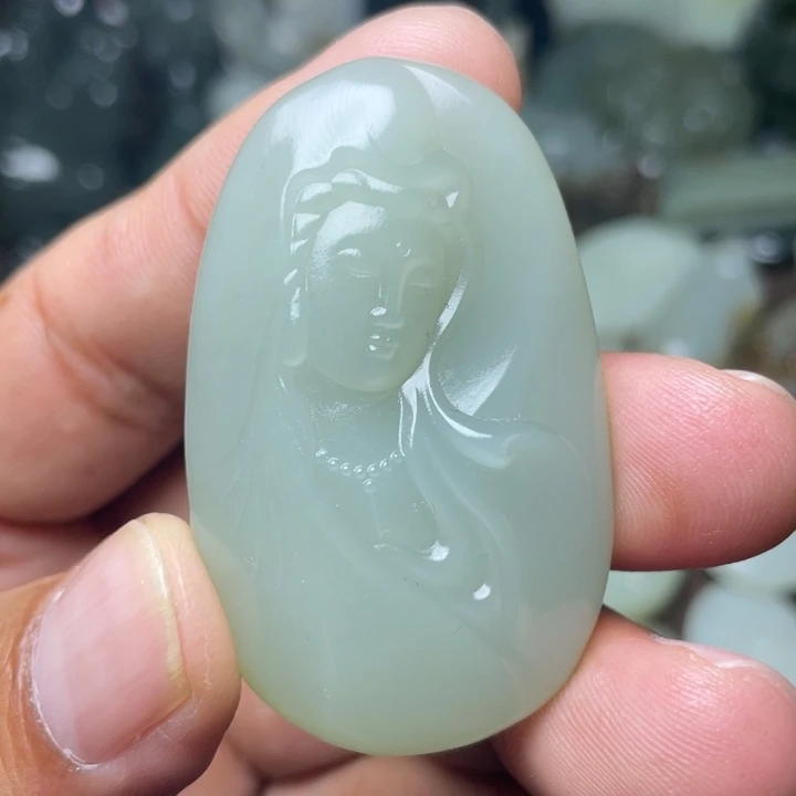 和田玉未镶嵌颈饰