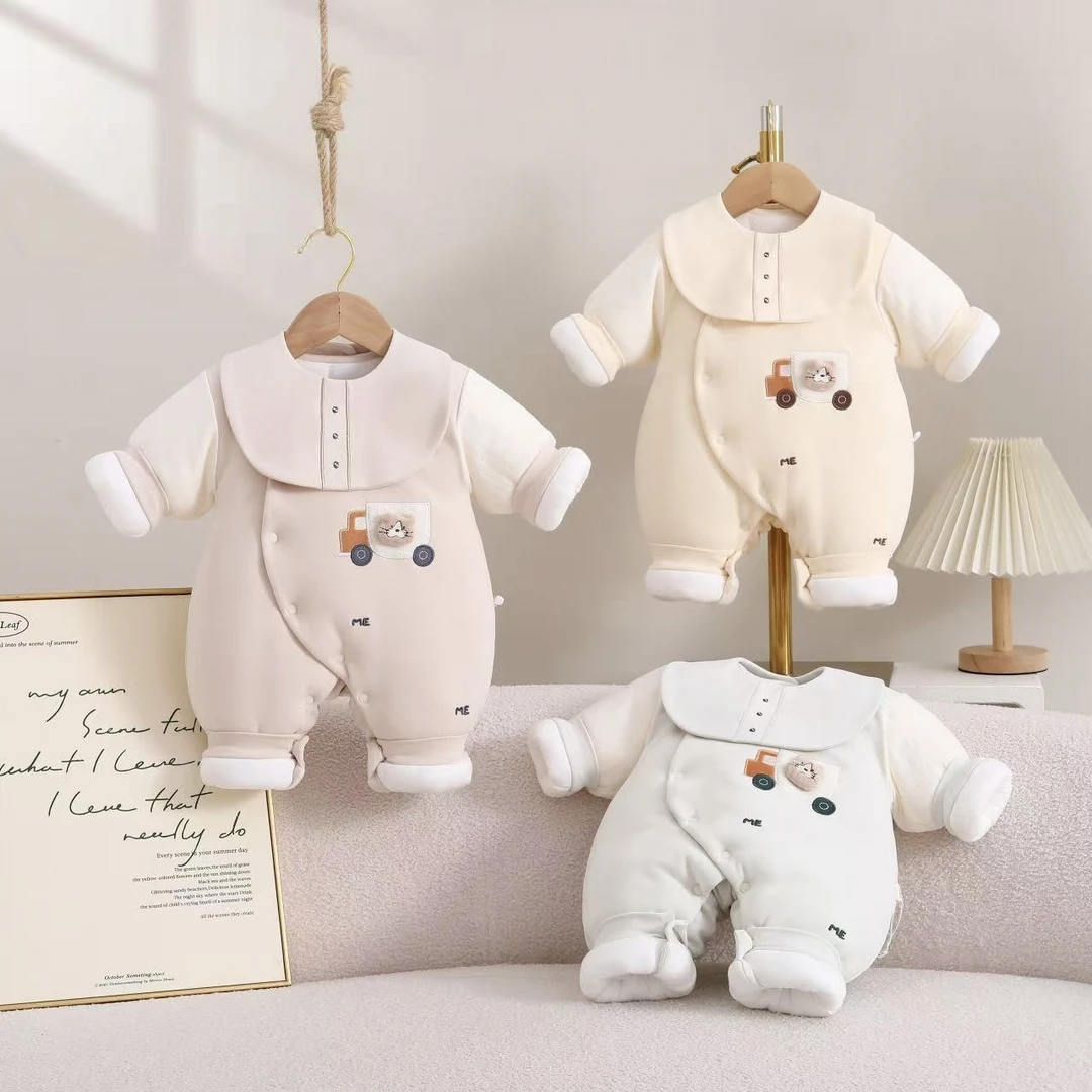 新生儿连体衣纯棉冬加厚抱抱外出服婴儿哈衣宝宝0-3个月虎虎快车