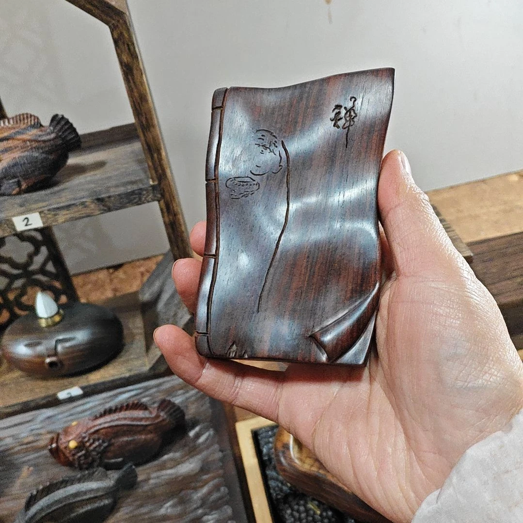 交趾黄檀（大红酸枝）隋****）