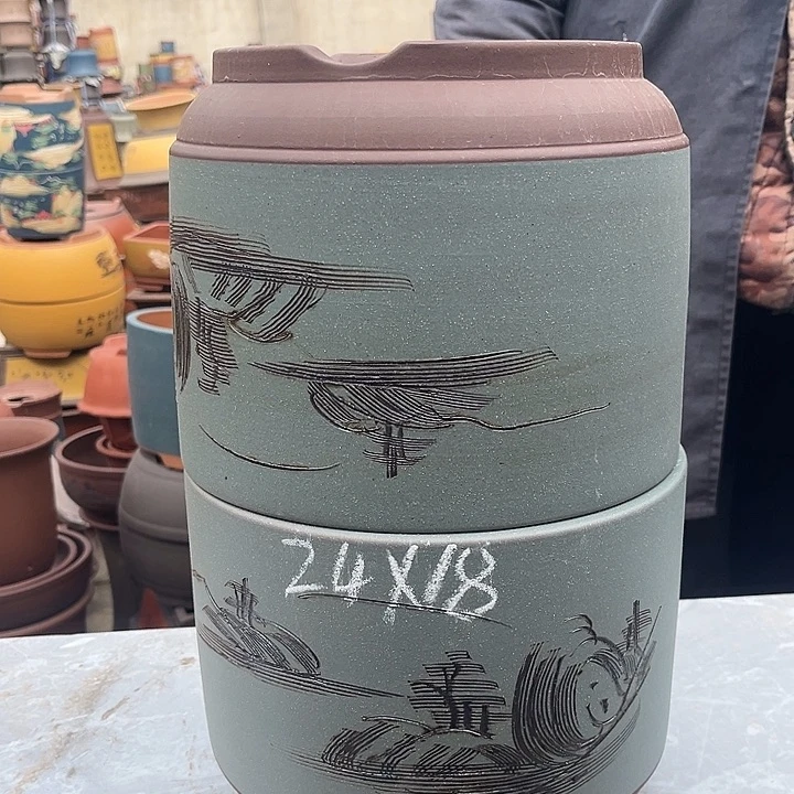 紫砂紫砂花盆和小盆栽