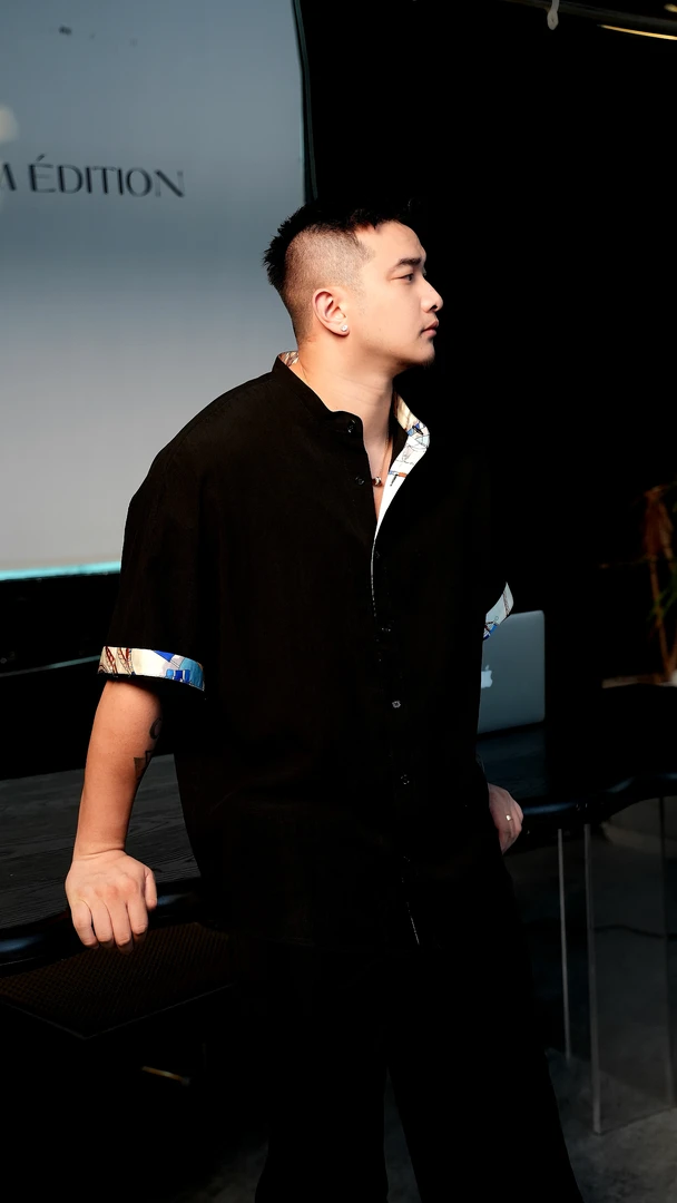 马丁叔叔 25新款上新高级翻折设计感圆领衬衫短袖套装255-上衣