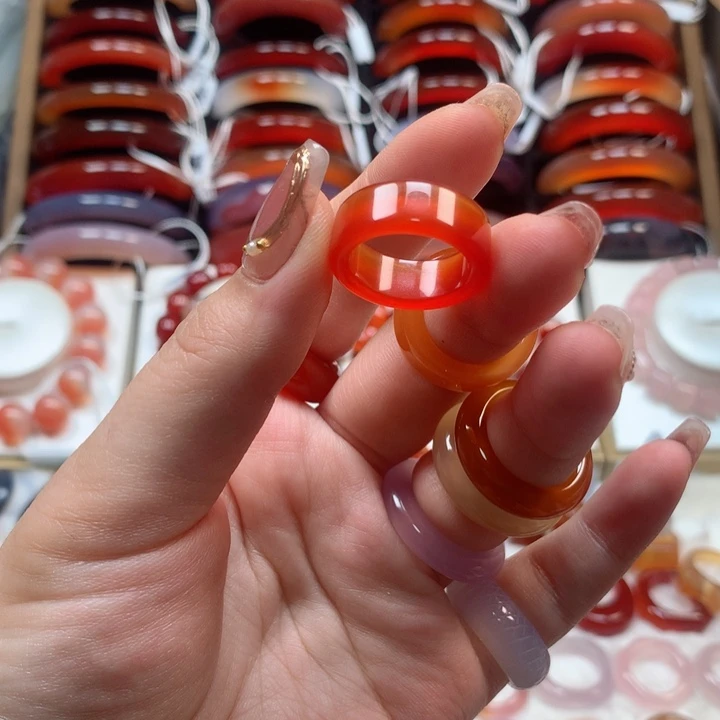 玛瑙/玉髓手镯未镶嵌用****6