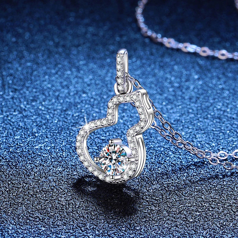 链子925银 S925纯银项链莫桑石50分吊坠 经典葫芦锁骨链莫桑石