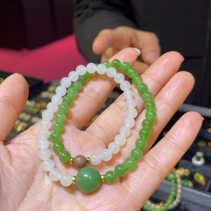 和田玉未镶嵌手串