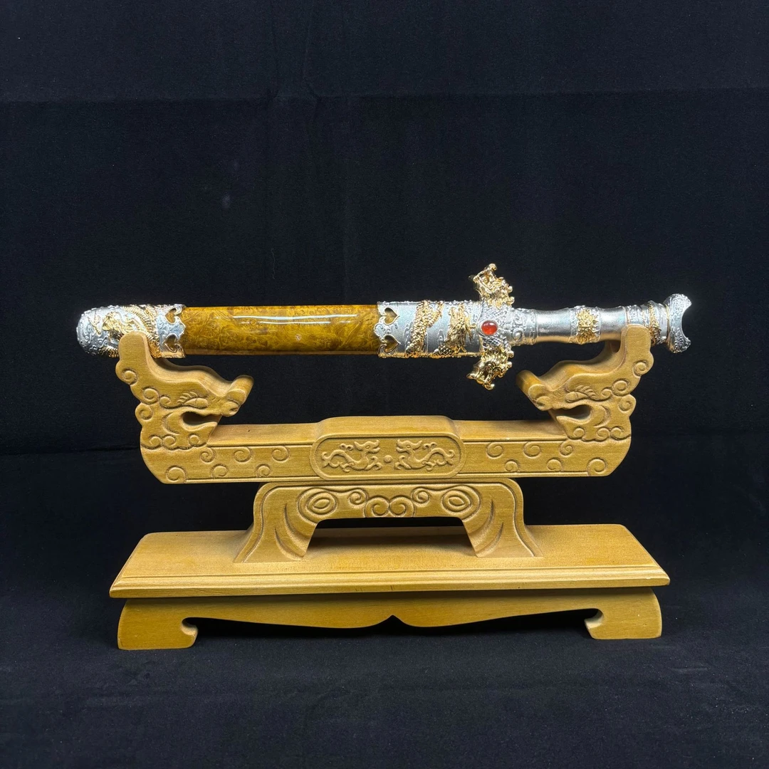 新疆专场【小倚天剑】毛铁草钢镜面研磨金丝楠木铜鎏金银未开刃摆件