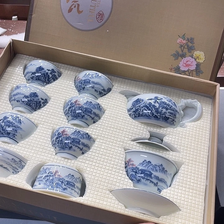 孤品茶具套装等。