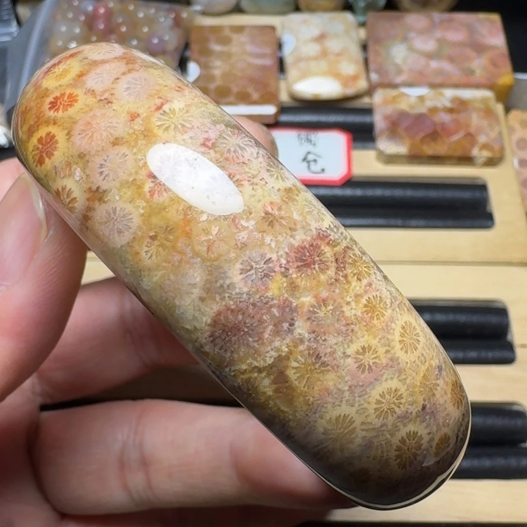 硅化玉纯天然色有机玉石未镶嵌57圈口