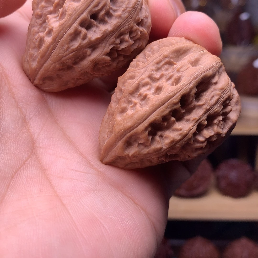 把件文玩核桃东北楸子文玩核桃