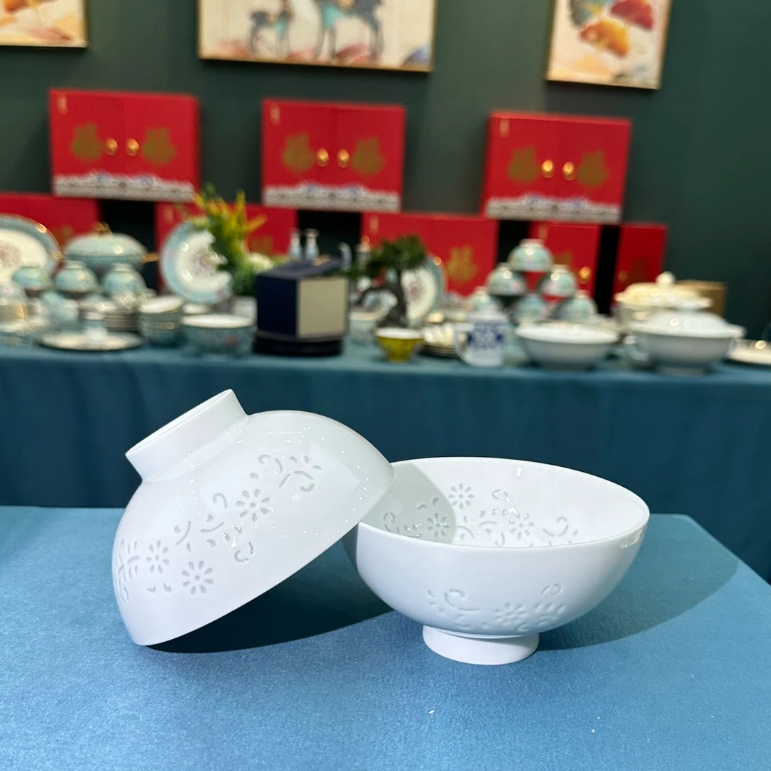 景德镇餐具【微瑕尾货】白玲珑太阳花5英寸饭碗