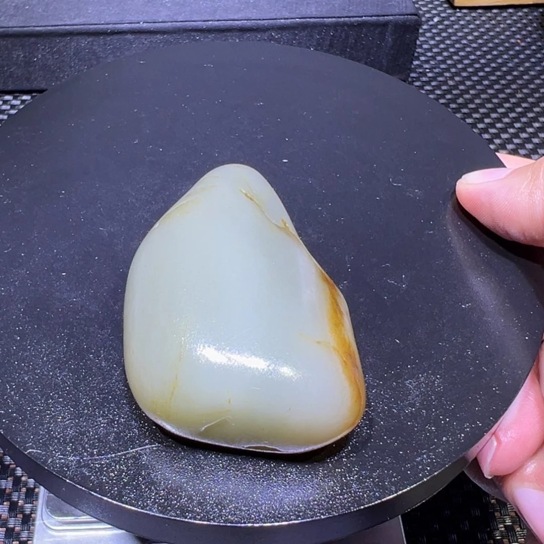 吊坠(不含链)未镶嵌和田玉（子料）92