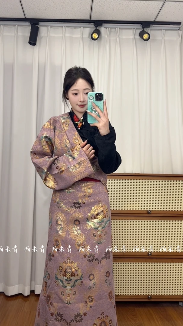 毕业季女士藏式雪尼尔刺绣康巴藏袍适合锅庄舞