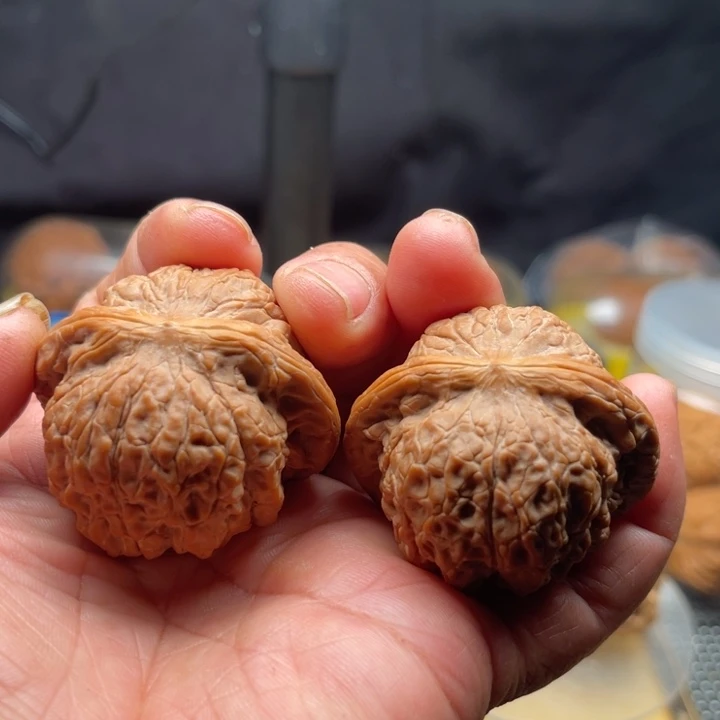 文玩核桃把件血麒麟43