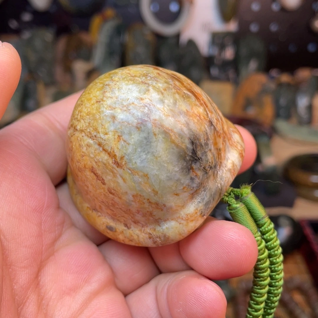 岫岩河磨玉（透闪石质玉）未镶嵌颈饰