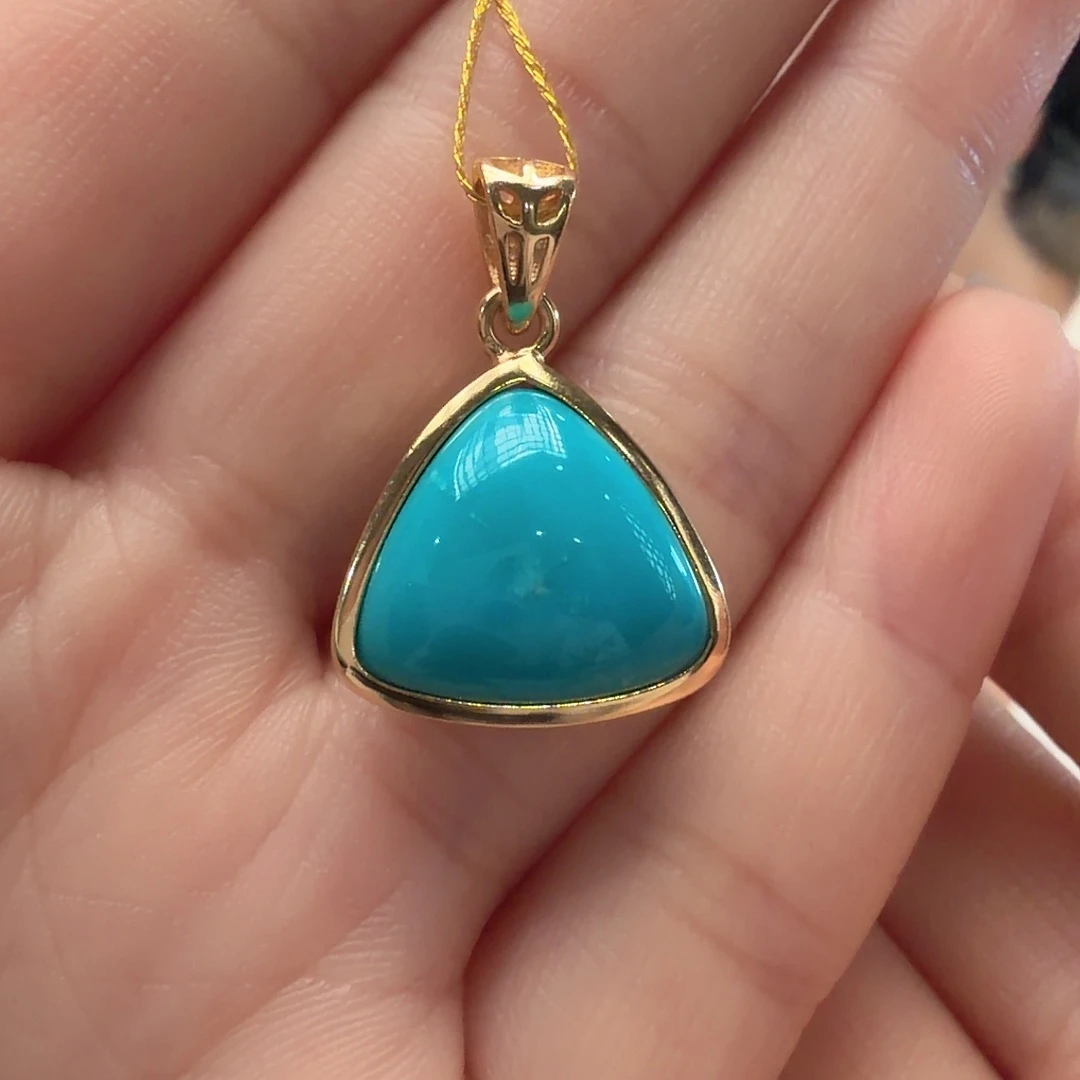 绿松石未镶嵌颈饰