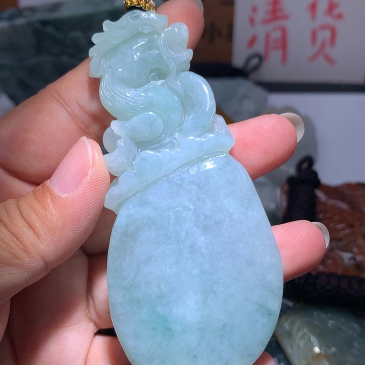 翡翠未镶嵌颈饰保真天然A货翡翠