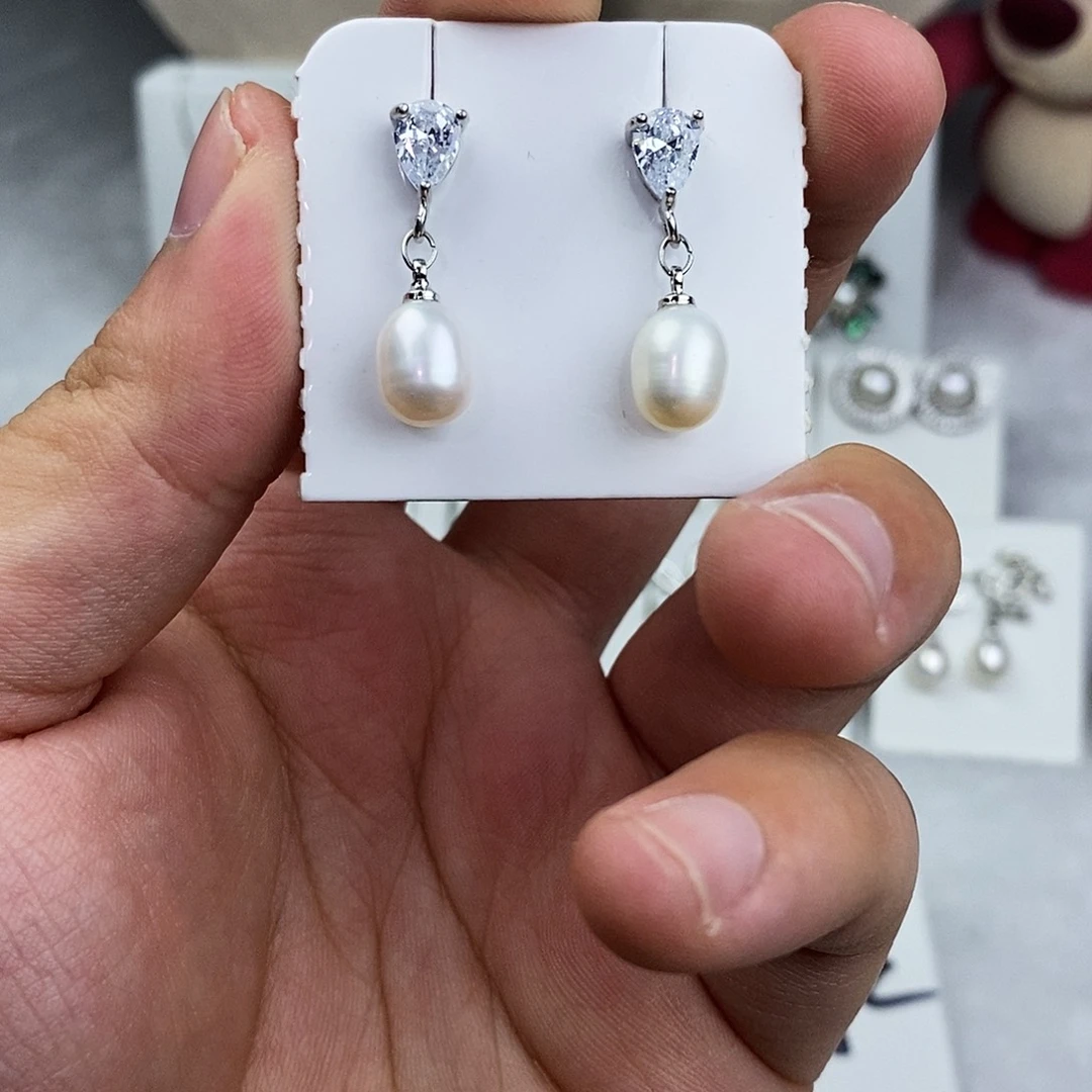 淡水珍珠耳饰未镶嵌