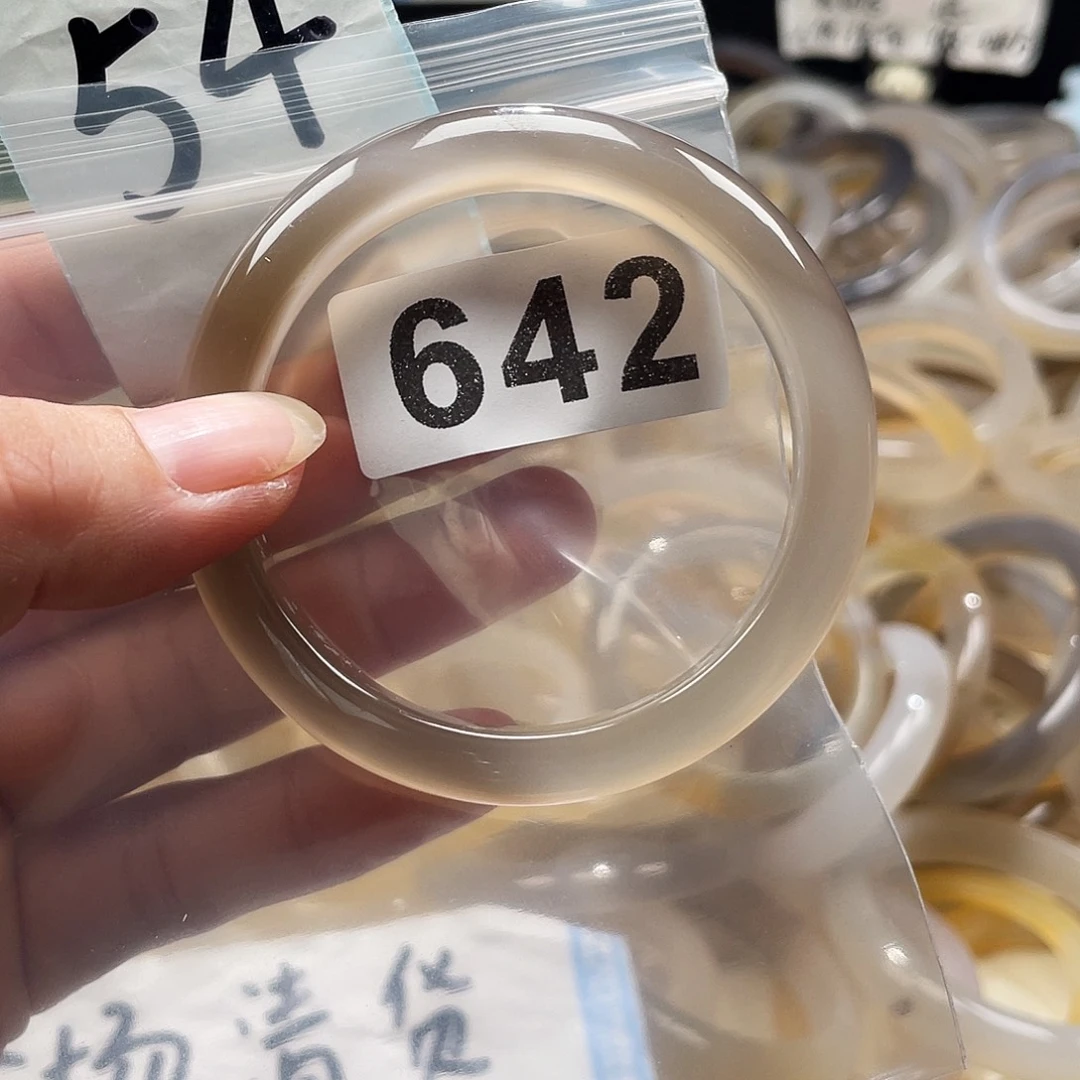 手镯玛瑙/玉髓未镶嵌