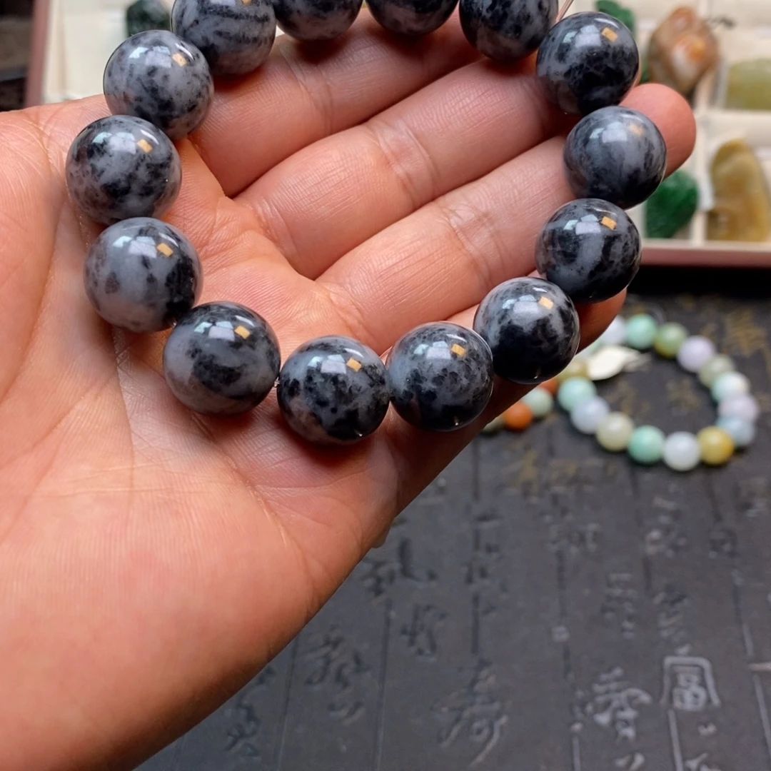 翡翠未镶嵌手串乌鸡