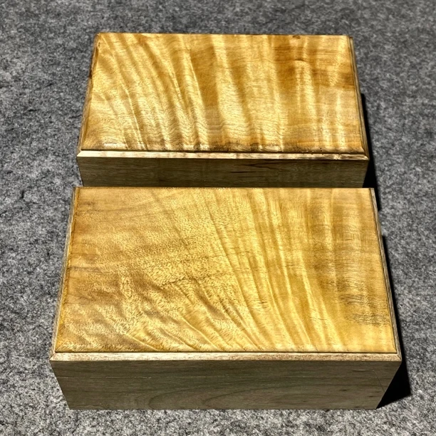 正宗小叶桢楠金丝楠木水波纹首饰盒实木独板无漆无蜡茶叶盒收纳盒