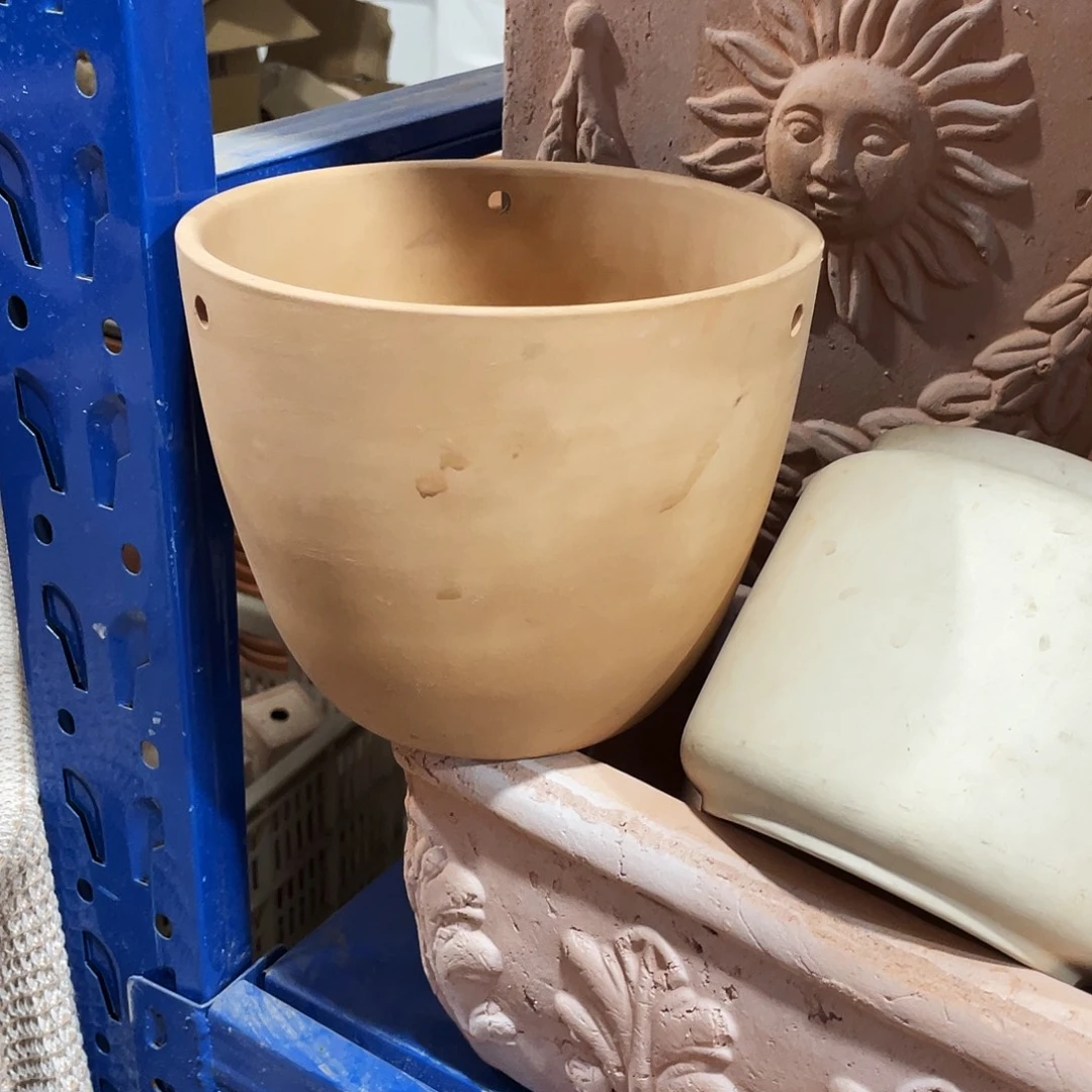 口18×15    白陶无孔吊兰花盆一个