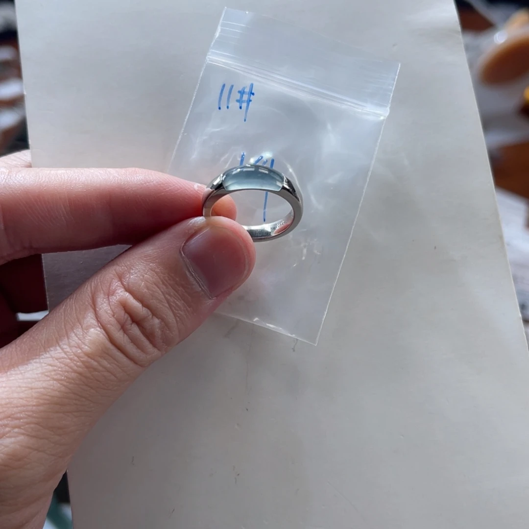 翡翠未镶嵌手镯11号