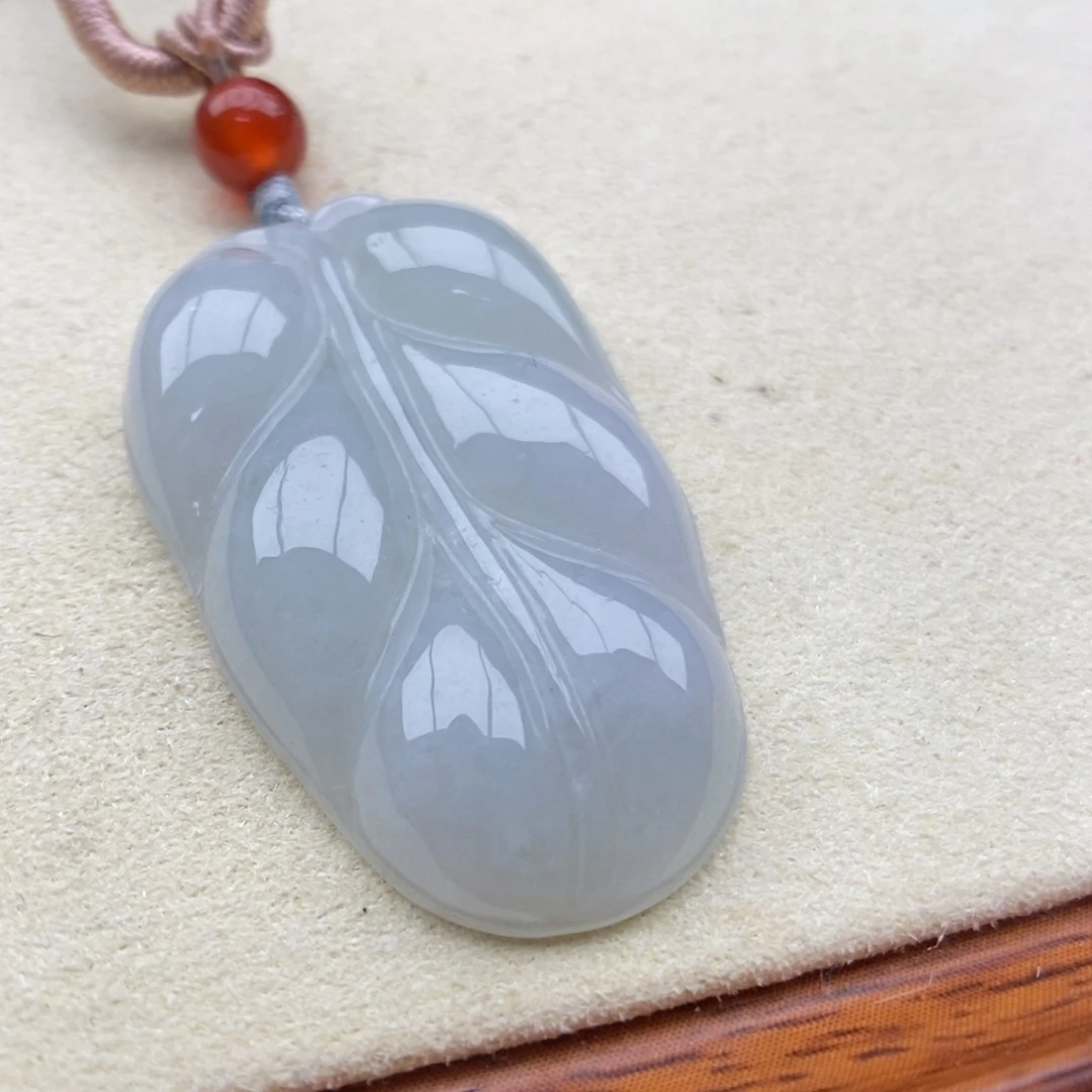 翡翠未镶嵌颈饰吊坠