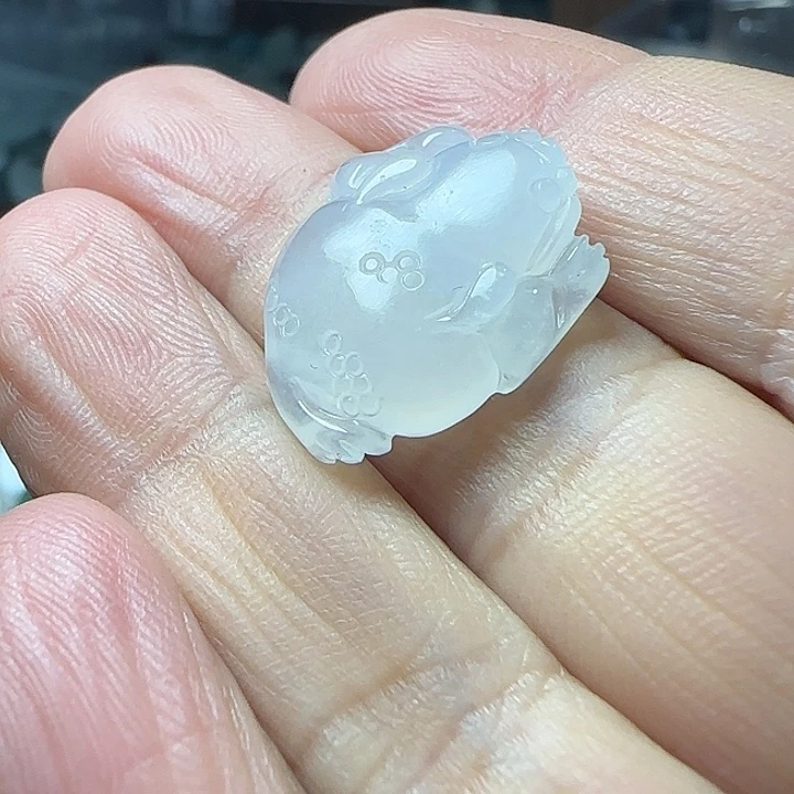 翡翠未镶嵌颈饰天然缅甸翡翠三角金边