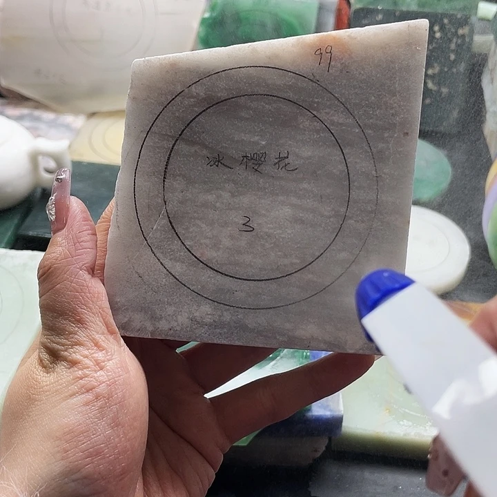 石英质玉未镶嵌手镯定制