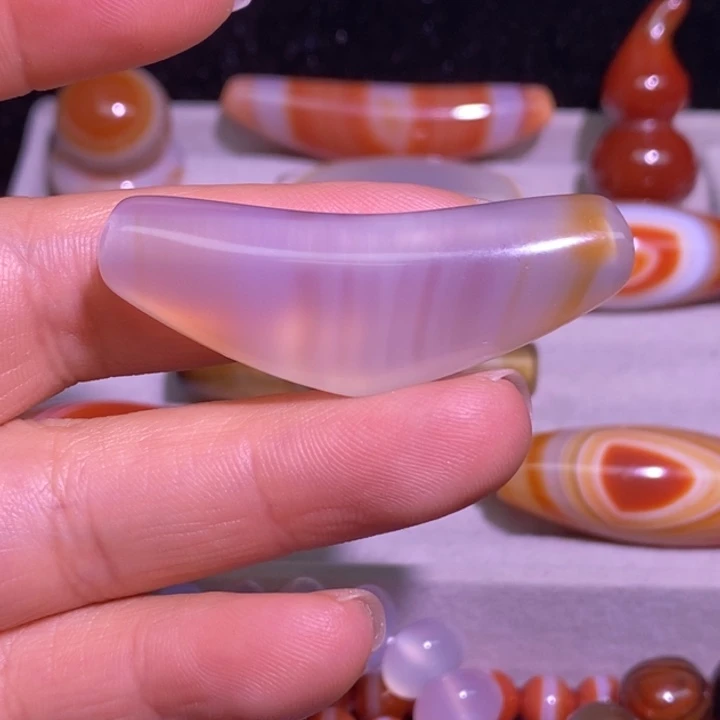 发***坤玛瑙/玉髓未镶嵌颈饰