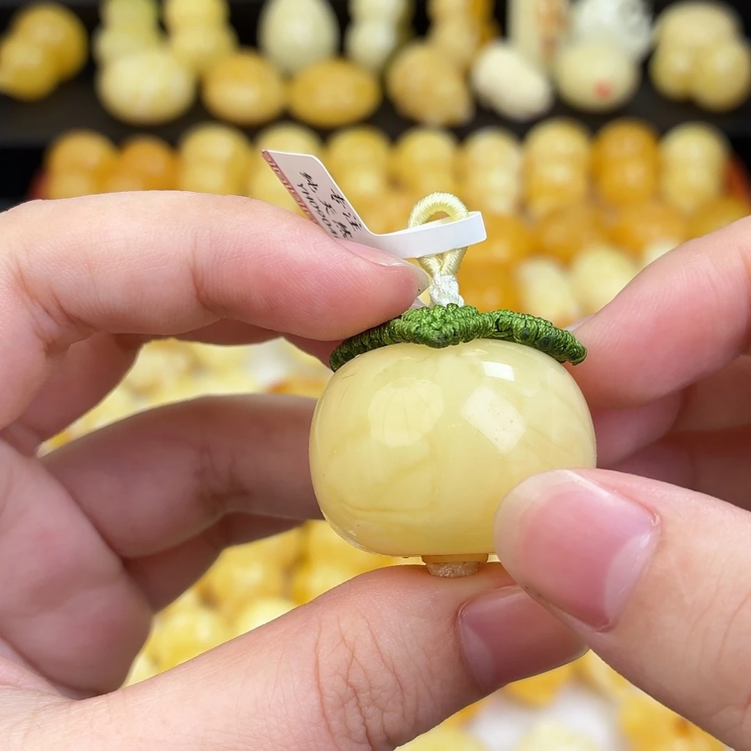 小***瑜蜜蜡未镶嵌毛衣链蜜蜡