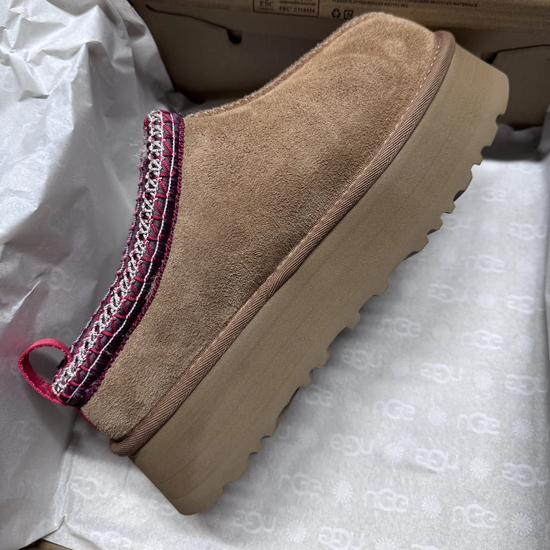 真皮短筒民族风加绒防滑保暖皮毛一体厚底雪地靴一脚蹬