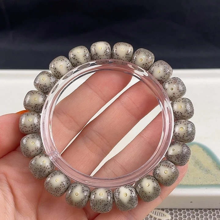 星月菩提手串卡11灰冰透大眼睛