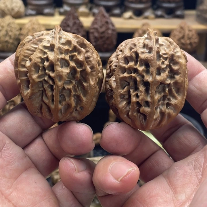 桃核把件陨石坑异形33