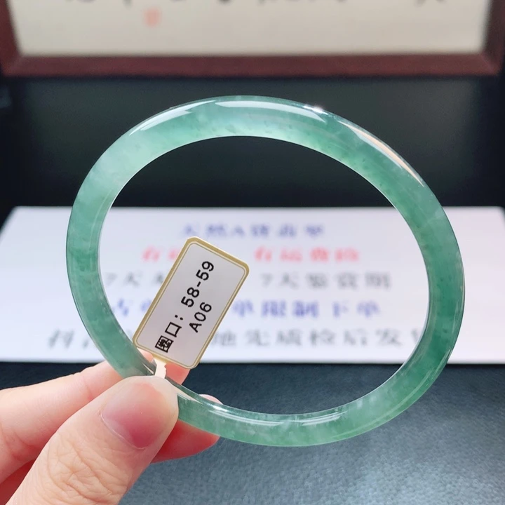 翡翠未镶嵌手镯翡翠手镯76