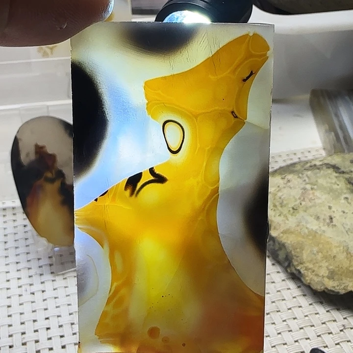 玛瑙/玉髓未镶嵌珠宝奇石