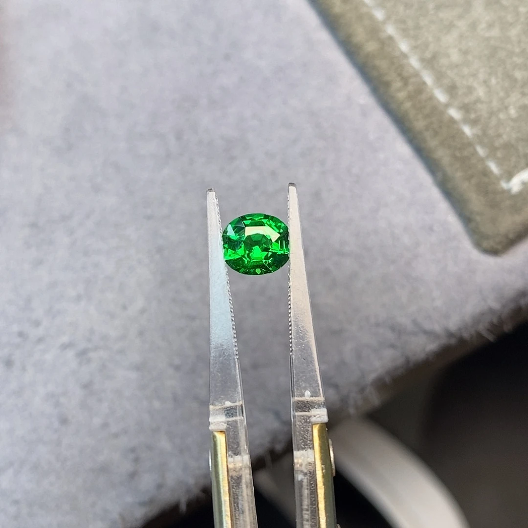 石榴石（沙弗莱）珠宝半成品未镶嵌1.55ct 吉尔德 卡扎尼